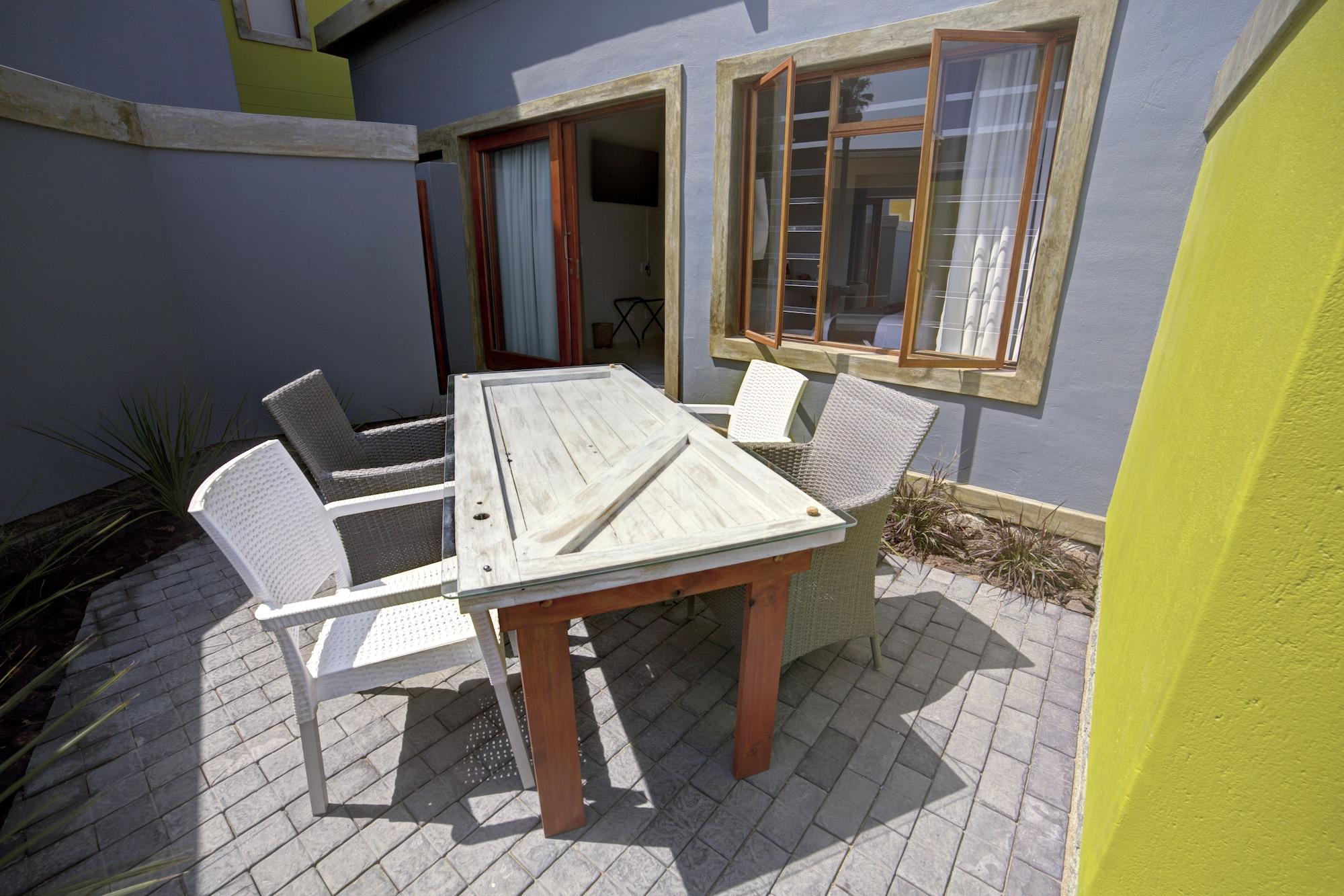 Organic Stay Guesthouse Свакопмунд Экстерьер фото