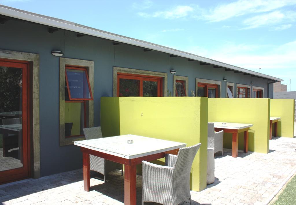 Organic Stay Guesthouse Свакопмунд Экстерьер фото