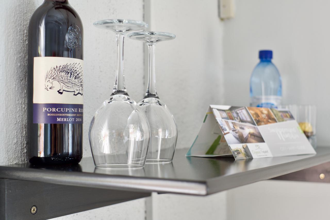 Organic Stay Guesthouse Свакопмунд Экстерьер фото