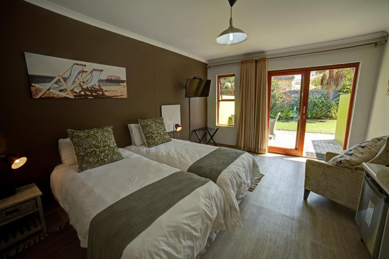 Organic Stay Guesthouse Свакопмунд Экстерьер фото